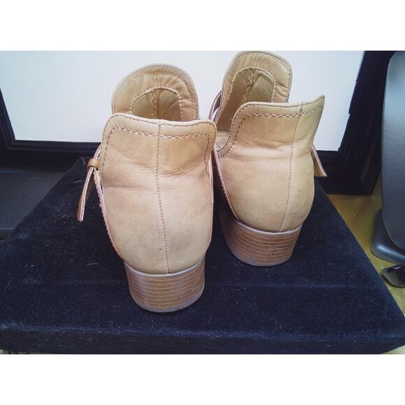 Wonderly Maeve Cognac Faux Leather Ankle Bootie Size 7.5 M Cowboy Southwestern - Picture 3 of 9